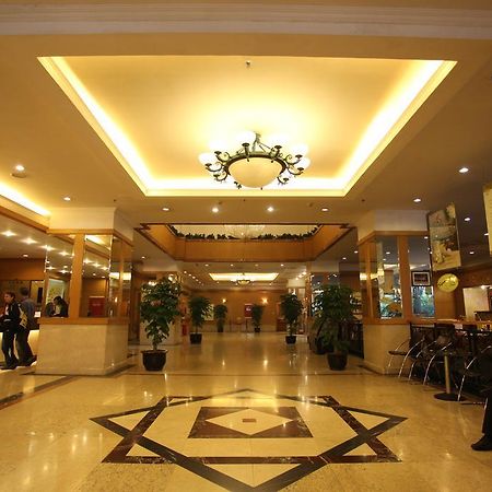 Garden City Hotel Chengdu Esterno foto