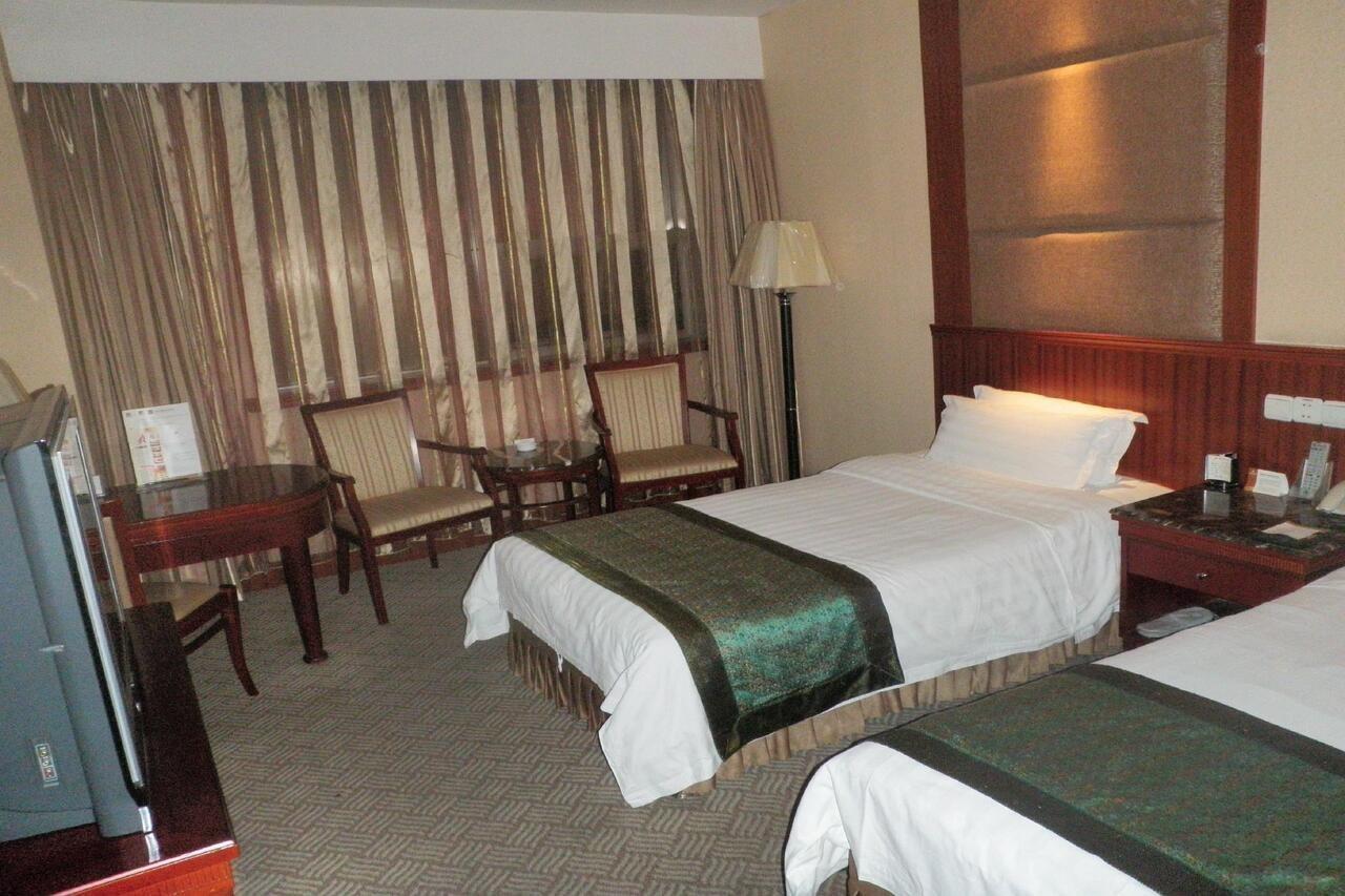Garden City Hotel Chengdu Esterno foto