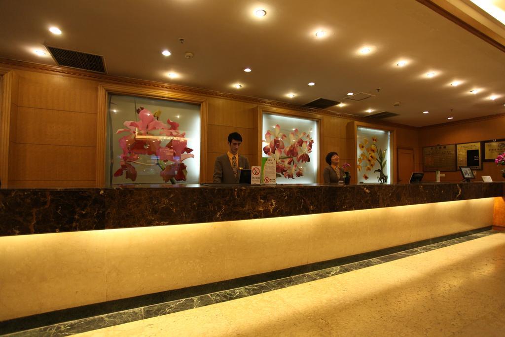 Garden City Hotel Chengdu Esterno foto